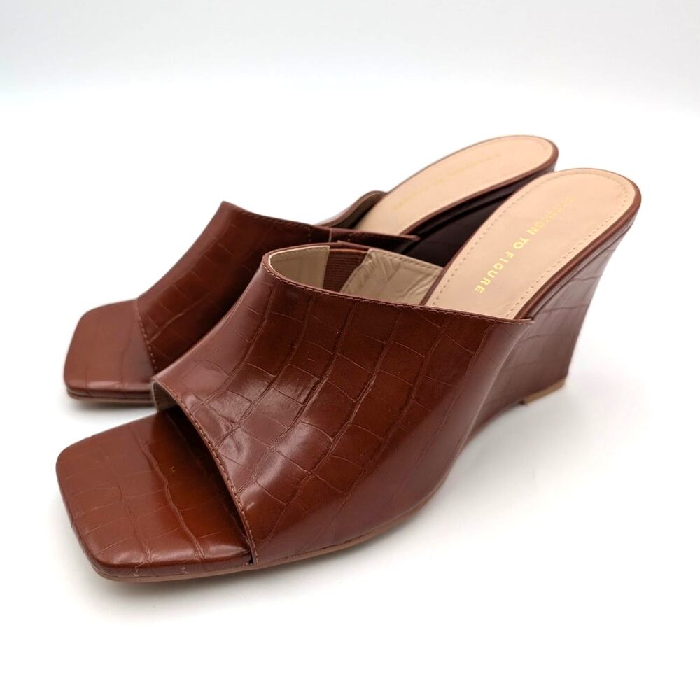 Fashion to Figure Raina Croc Embossed Wedge Sandals Womens Brown Sz US10W EU40.5